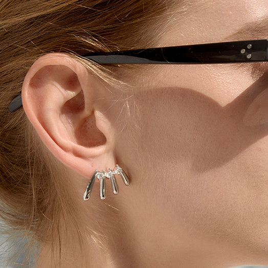 Claw Silver Studded Earrings 