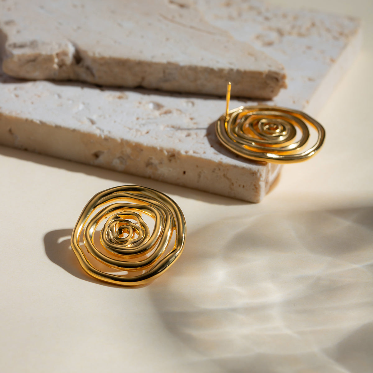 Curl Up Earrings