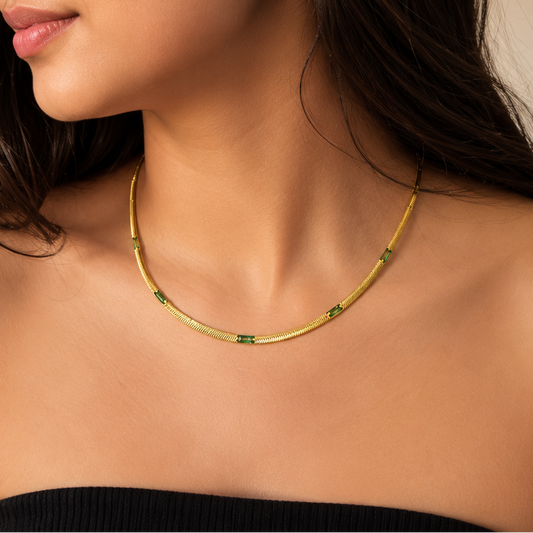 
Jade Dot Necklace