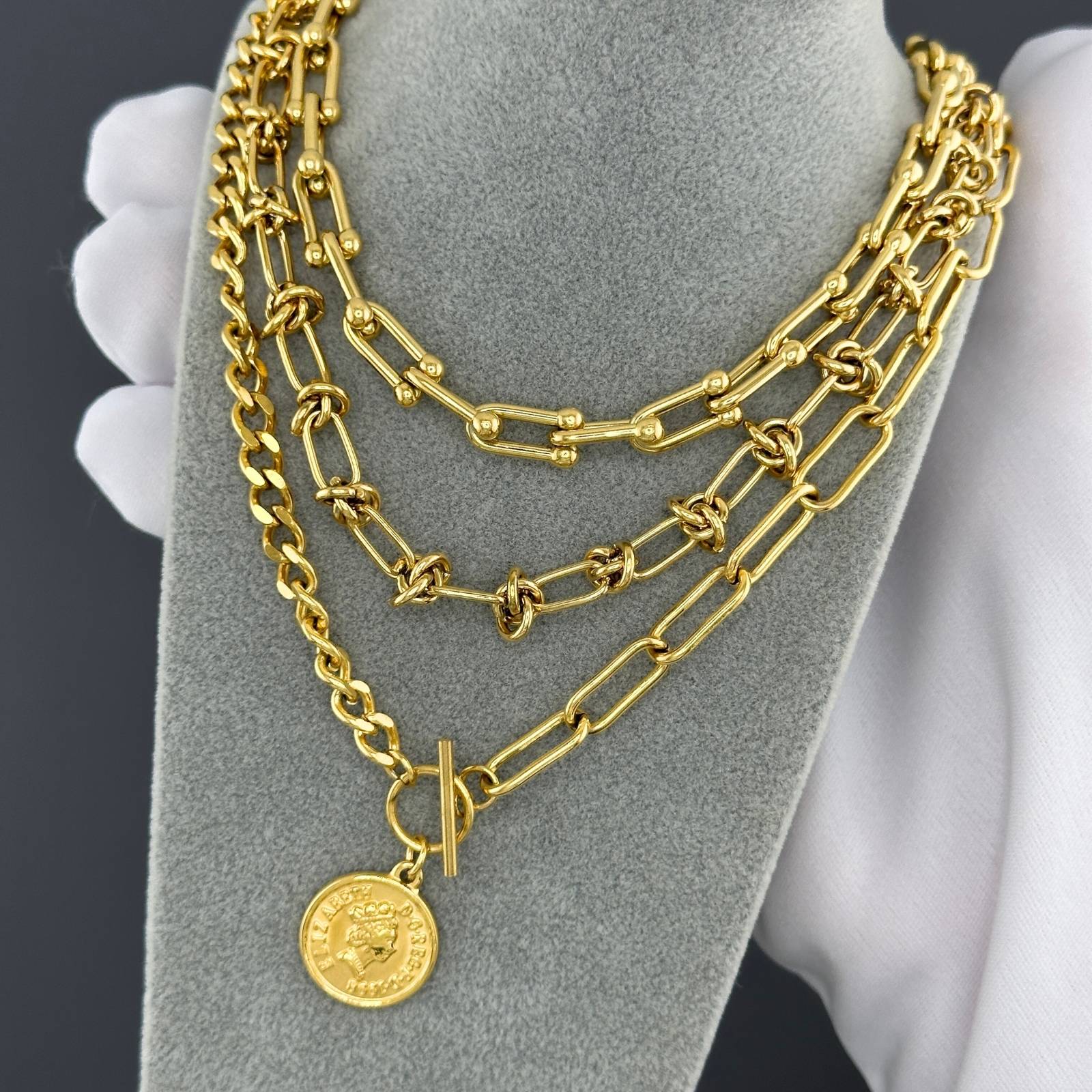 Link Necklace
